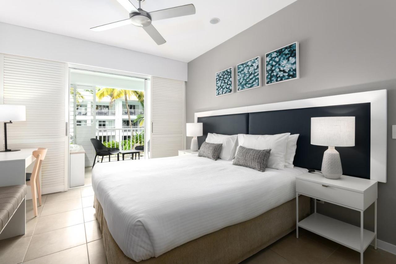 Beach Club Port Douglas Luxury Apartments Extérieur photo